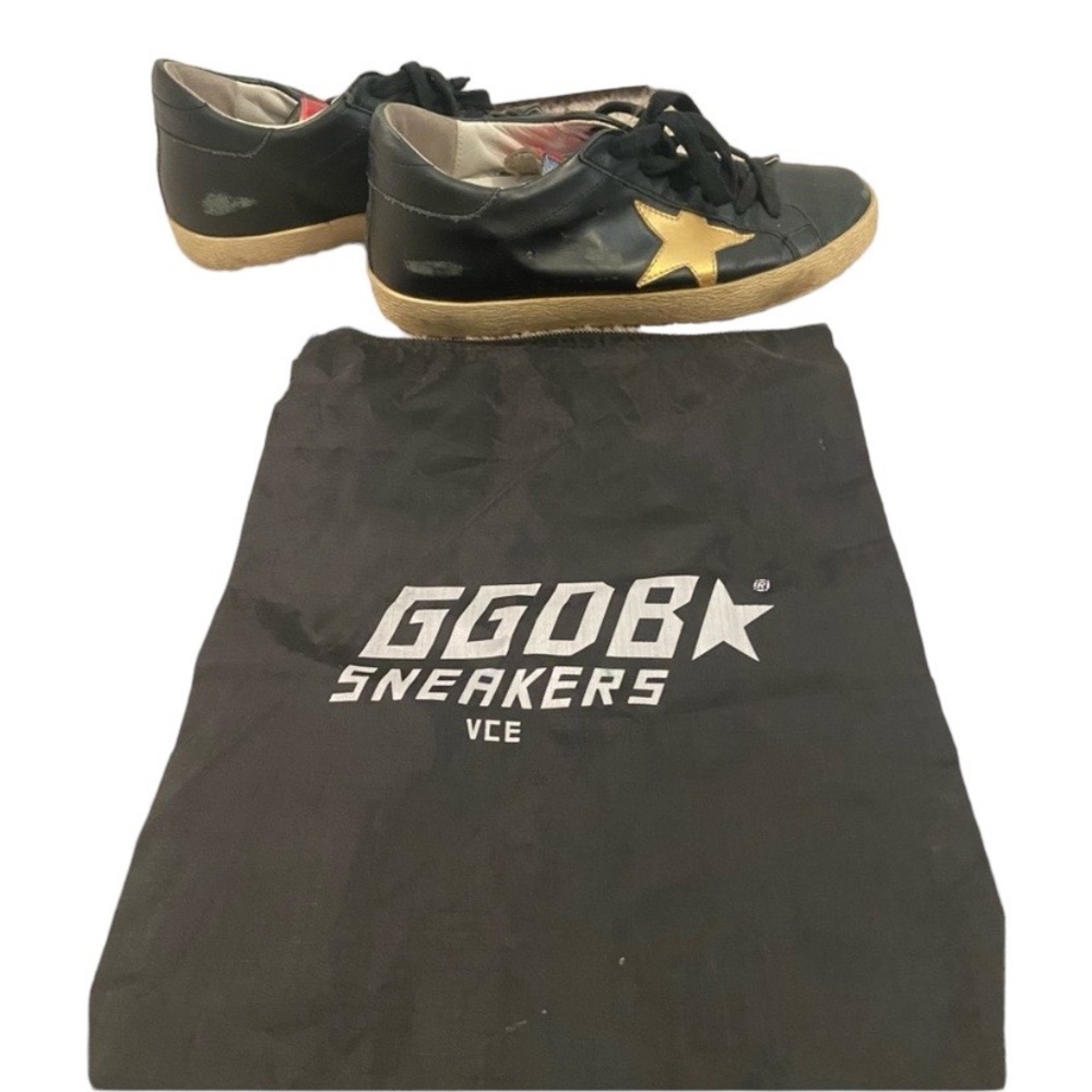 GOLDEN GOOSE Black with gold star and American flag